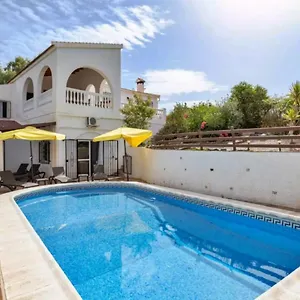 https://villa-competa-ideal-familias.1costadelsol.com